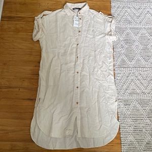 Oatmeal color zara dress with pockets.